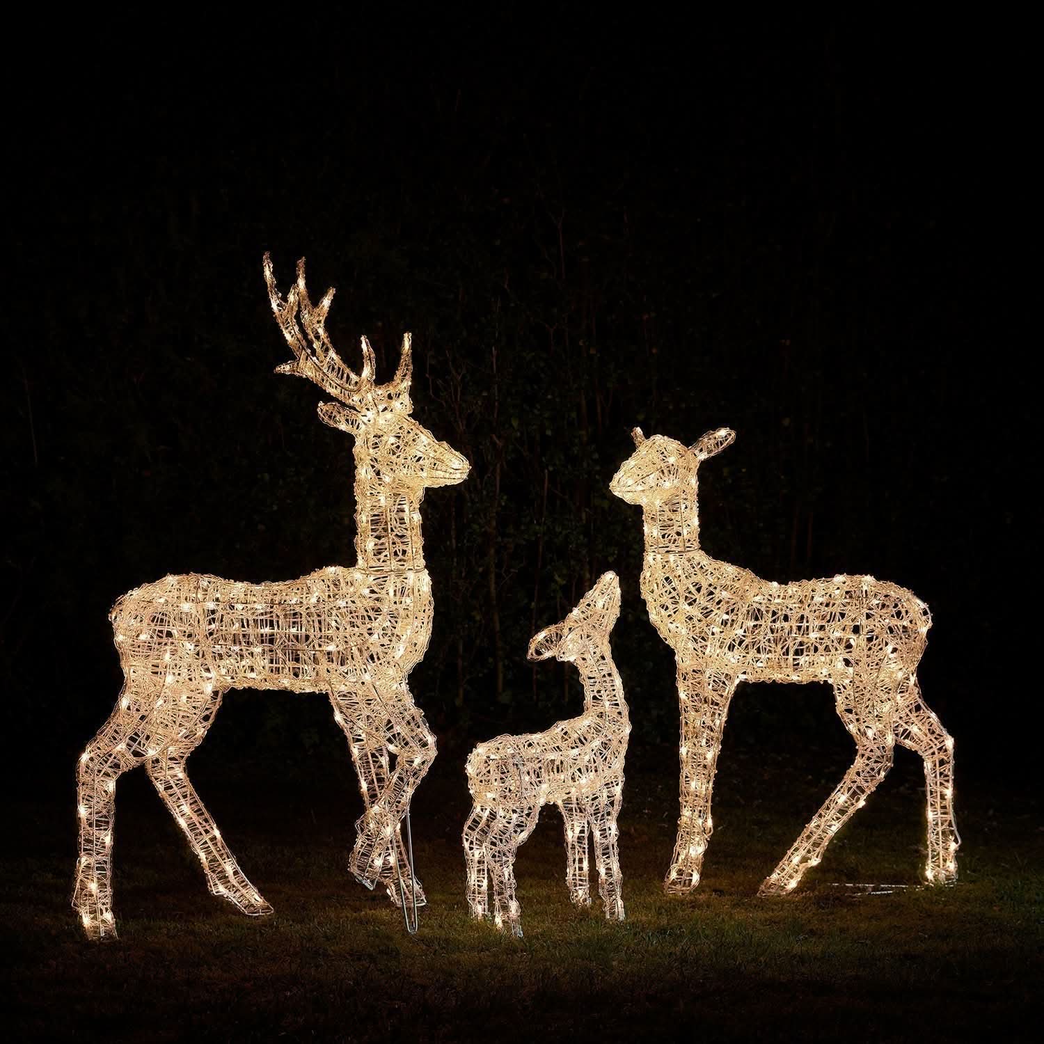 Conjunto de Renas Iluminadas com LED RGB Inteligente e Controle Wi-Fi