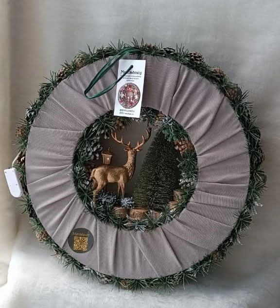 Luxurious 70CM Christmas Wreath Decoration