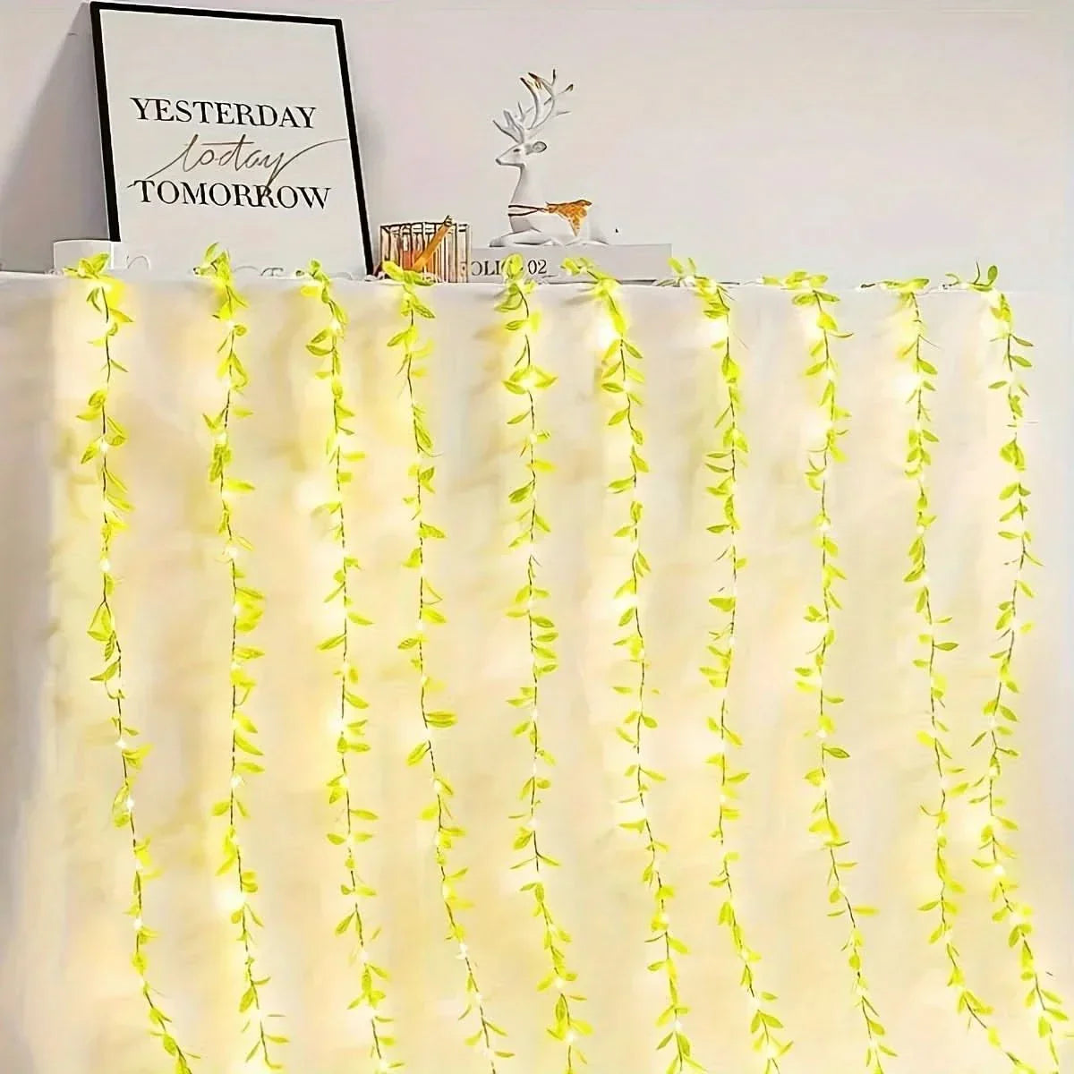 Iluminação Natalina com Folhas – Encanto e Magia em Cada Detalhe