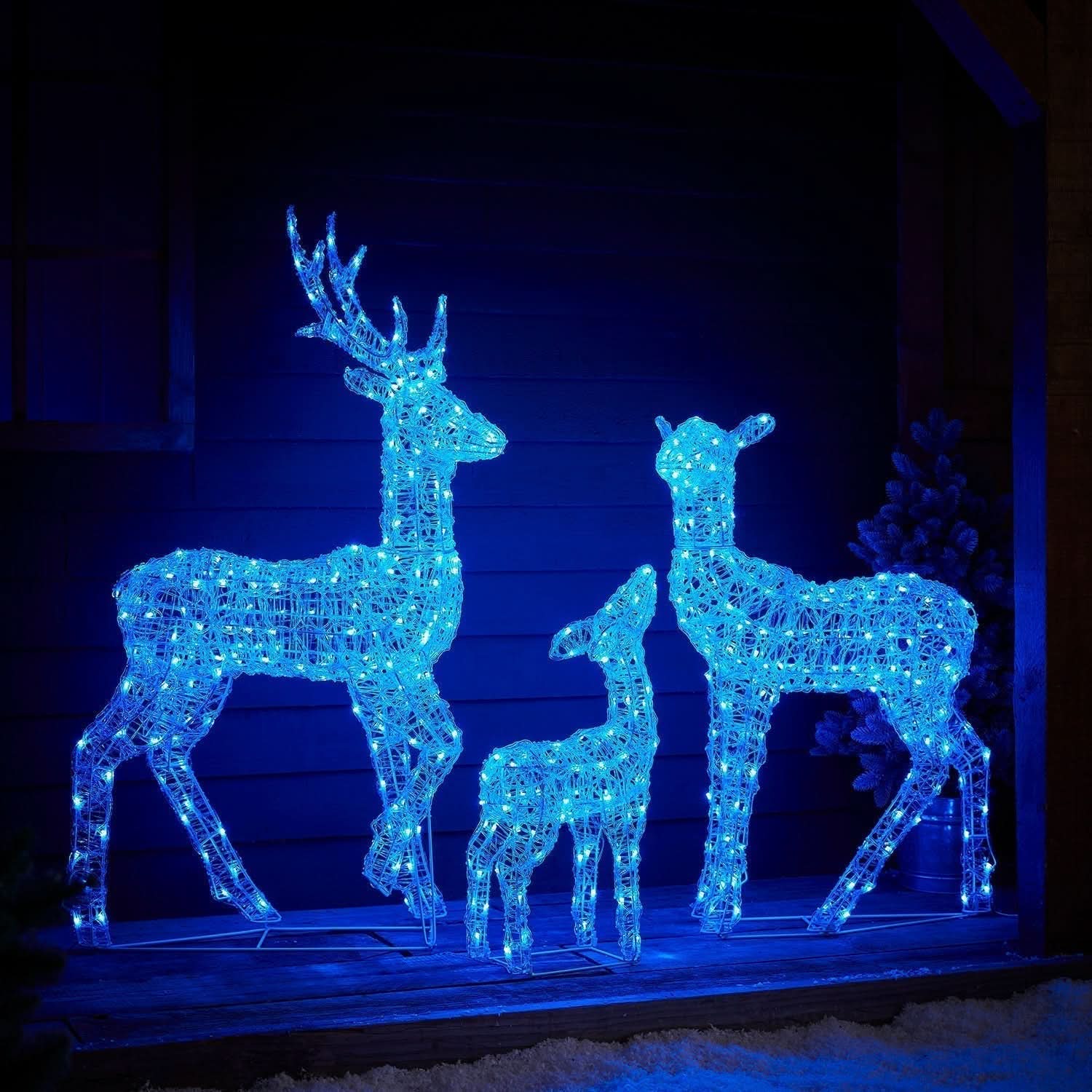 Conjunto de Renas Iluminadas com LED RGB Inteligente e Controle Wi-Fi