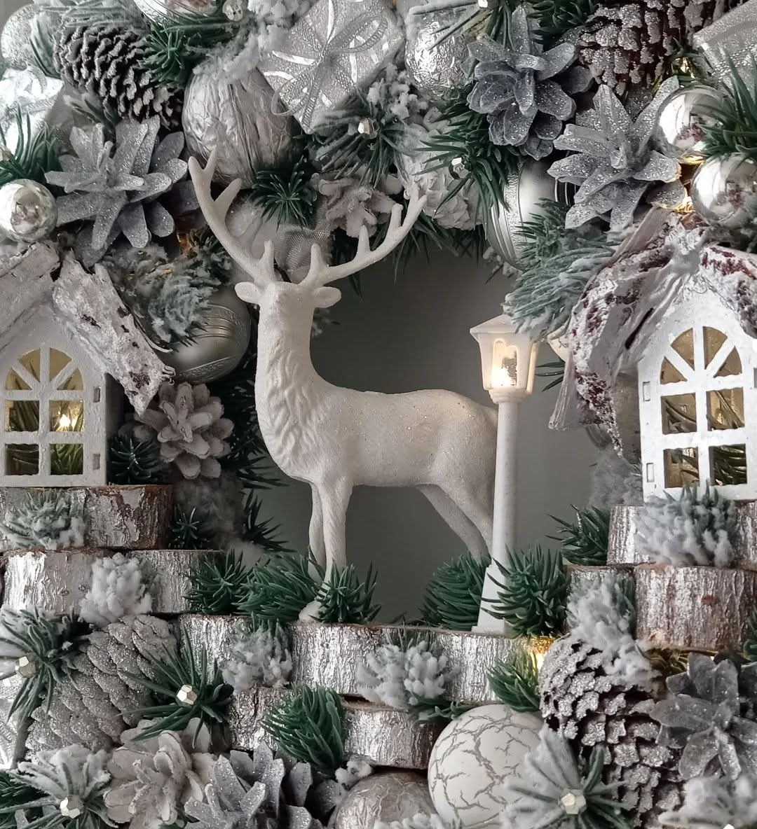 Guirlanda Natalina Luxuosa com LED - 65 cm