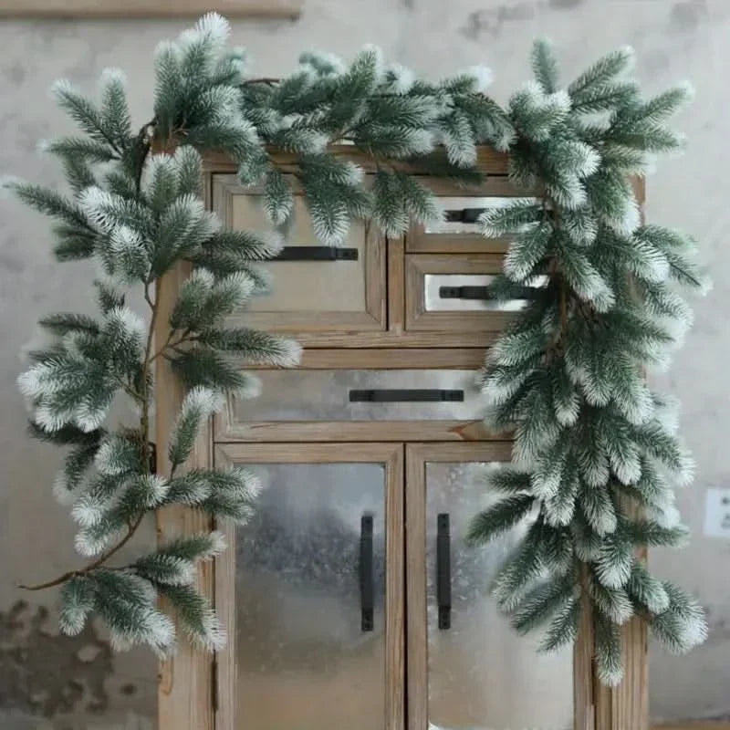 Guirlanda de Natal Verde com Efeito Nevado