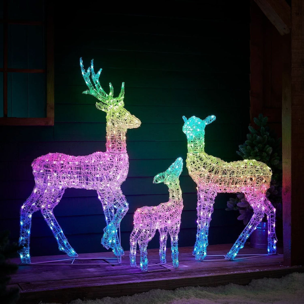 Conjunto de Renas Iluminadas com LED RGB Inteligente e Controle Wi-Fi