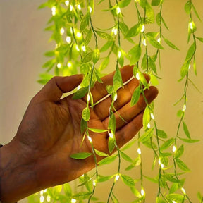 Iluminação Natalina com Folhas – Encanto e Magia em Cada Detalhe