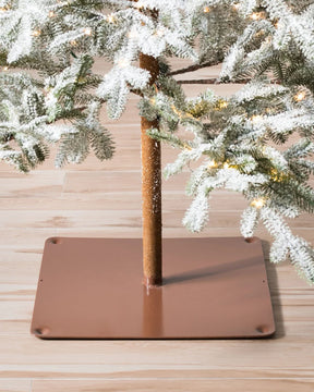 Árvore de Natal Nevada com Galhos Neve, Base Metálica e Micro LEDs Integrados